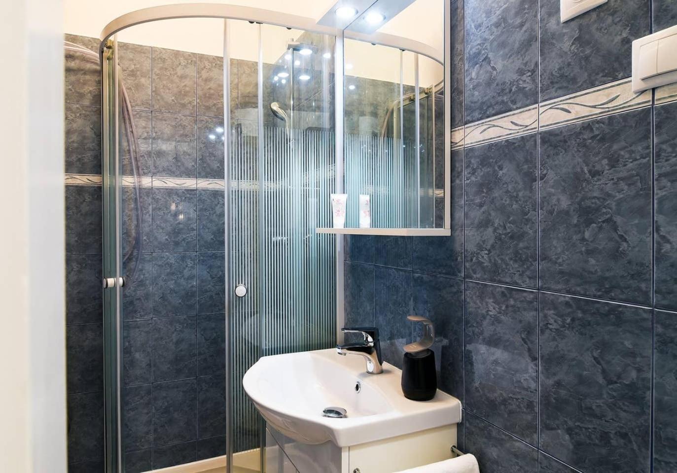 Very Central Apartment Close To Basilica Budapeste Exterior foto